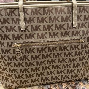 NWOT Michael Kors Tan MK Logo large Tote